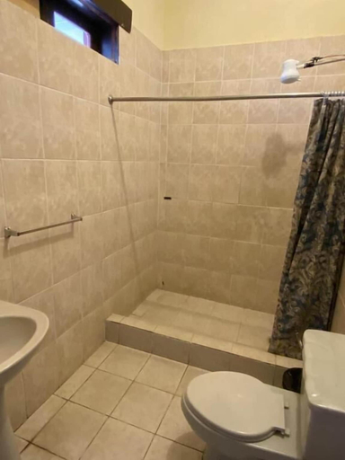 Others 4, Hotel Malybu, ZONA 1