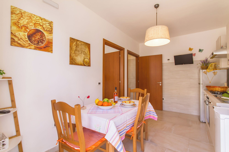 Dining 5, Casa Lory 3 cozy and near the sea, Lecce