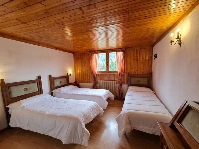 Room 4, Garnì Pirata, Trento