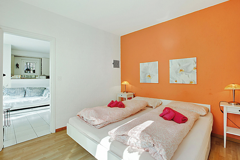 Room 2, Casa Viola Losone for 8, Locarno