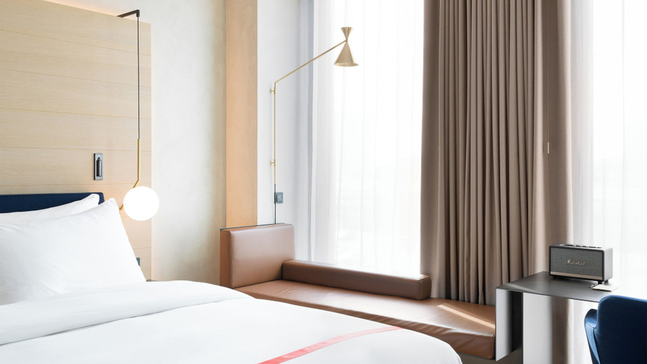 Bedroom 4, Ruby Emma Hotel Amsterdam By IHG, Amsterdam
