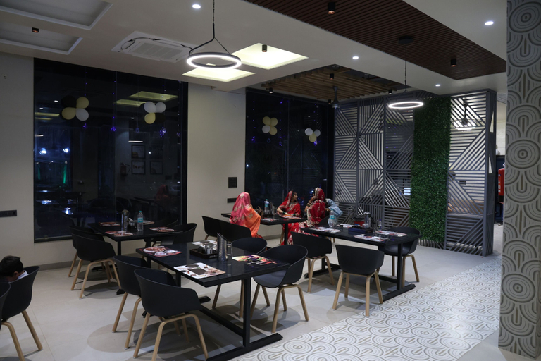 Restaurant 2, VANU GROUP OF HOTEL - GRANDSON, Jaipur