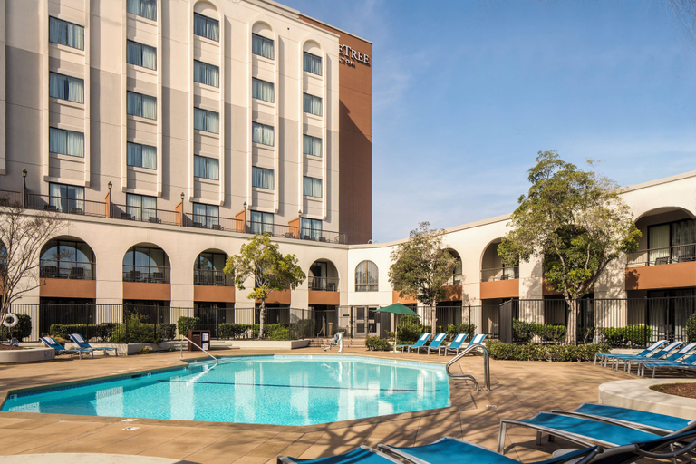 Sport & Beauty 2, Doubletree by Hilton Newark - Fremont, Alameda