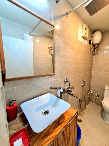 Bathroom 4, Hotel Aurelia Pearl, Patna