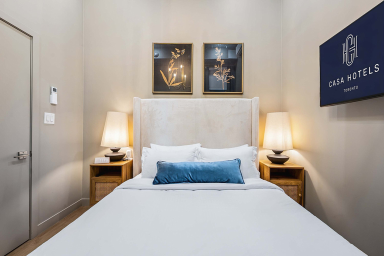 Interior 4, The Mccaul by Casa Hotels - Queen Suite, Near AGO, Toronto