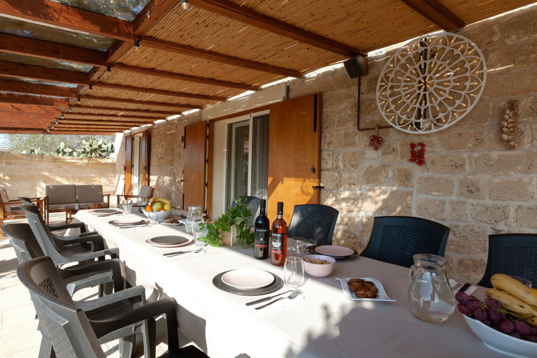 Outdoor dining 4, Masseria Misocampo, Lecce