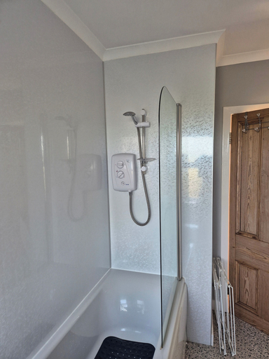 Bathroom 3, Beautiful 2-bed Semi Rural Cottage Enclosed Garden, Dumfries and Galloway