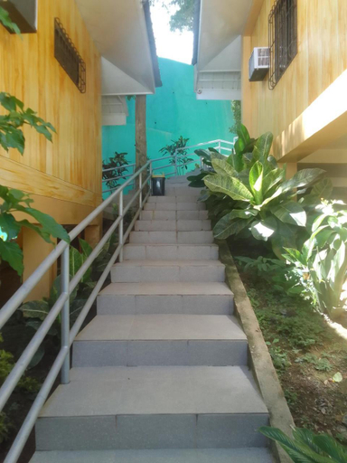 Others 3, Woodland Inn, El Nido