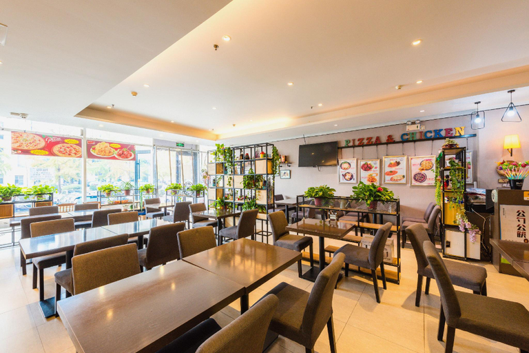 Food & Drinks 4, Home Inn Plus Dalian Development Zone Wanda Plaza Jinma Road, Dalian