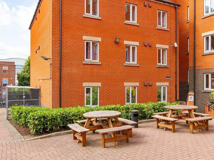 Front of property 2, For Students Only - Park Court in Lincoln - Campus Accommodation, Lincolnshire