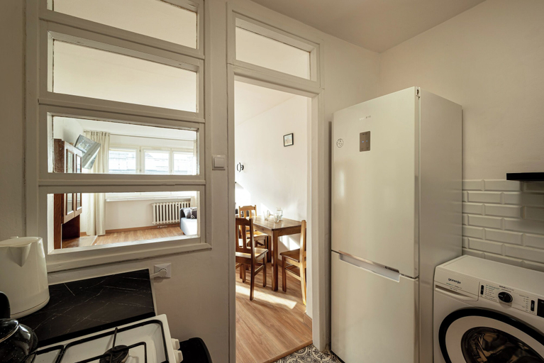 Private kitchen 2, RentPlanet - Apartament przy Parku Tołpy, Środa Śląska