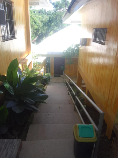 Others 4, Woodland Inn, El Nido