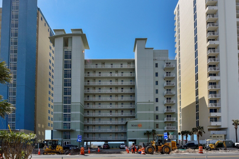 Exterior 2, Marisol by Book That Condo, Bay