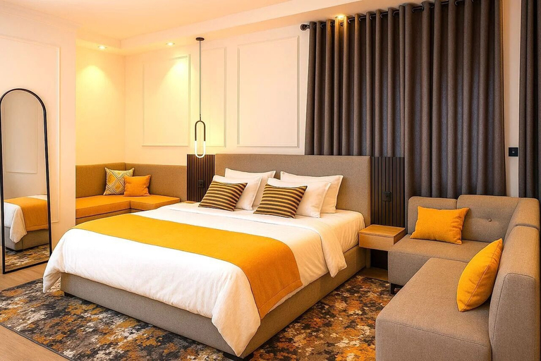 Room 5, THE H ADDRESS, Mainland