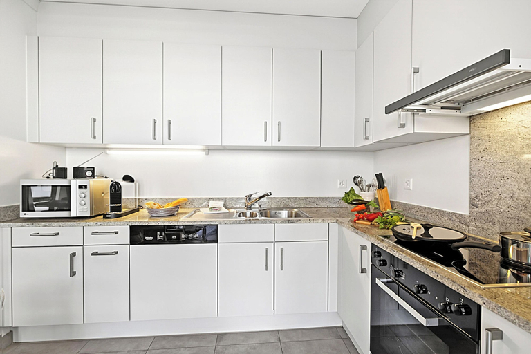 Private kitchen 4, Locarno Centro Apartment 2BR with Private Garage - Happy Rentals, Locarno