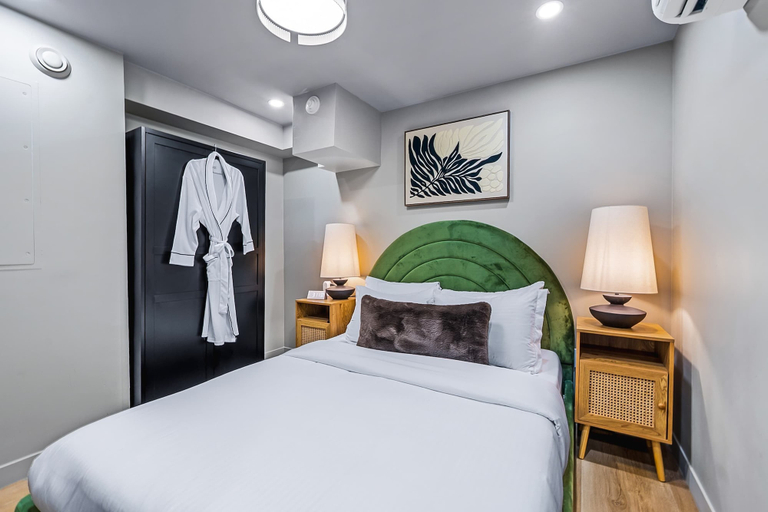 Interior 3, The Mccaul Basement Suite Near Chinatown, Toronto