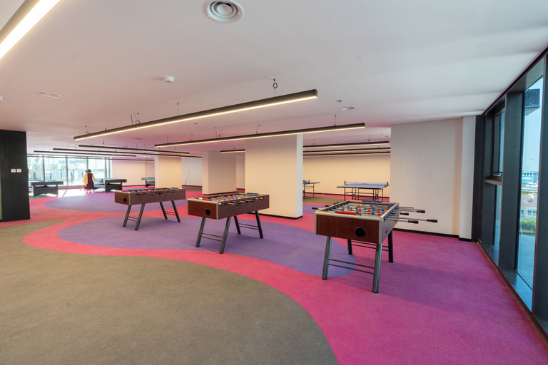 Game room 5, Samaya Holiday Homes - Neva Residences, Dubai