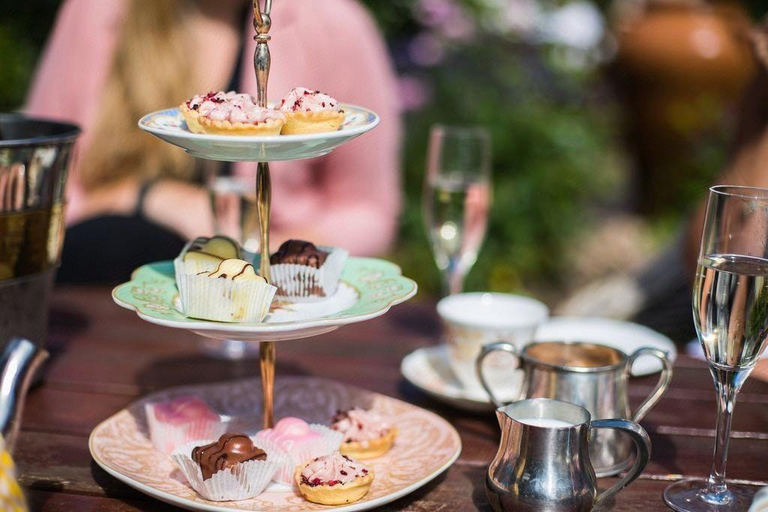 Food & Drinks 4, Bedford Arms Hotel, Buckinghamshire