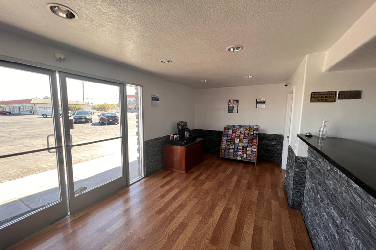 Public Area 2, Motel 6 Henderson, NV, Clark