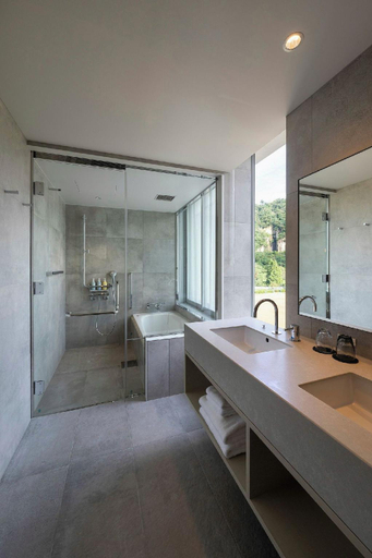 Bathroom 3, Auberge eaufeu, Komatsu