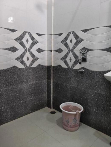 Bathroom 3, La budha Villager Homestay, Agra