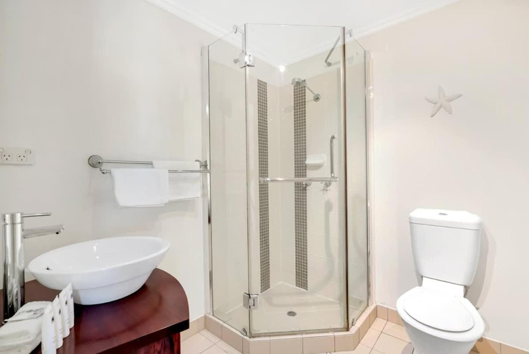 Bathroom 4, Whitefield Waters- resort living, Cairns