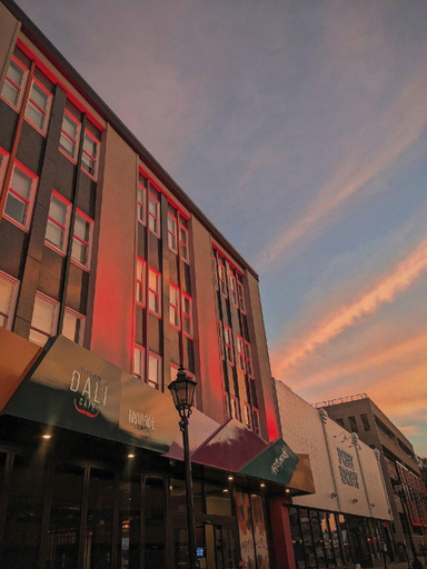 Exterior & Views 2, The Arts Hotel, Queens