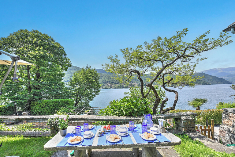 Outdoor dining 3, Mica Aurea Morcote - Villa With Terrace, Lugano