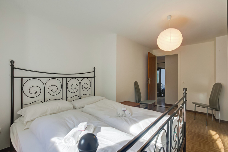 Room 3, Ca Cornocc With Private Terrace in Gordola, Locarno