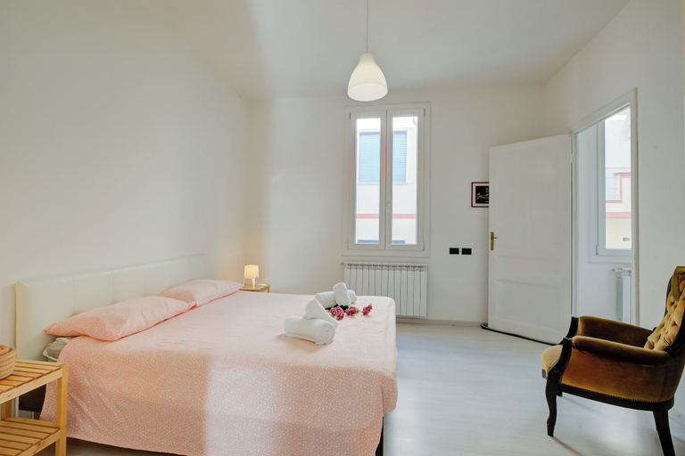 Room 5, Serendipity Spiaggia E Porto Sole With Balcony and Parking, Imperia