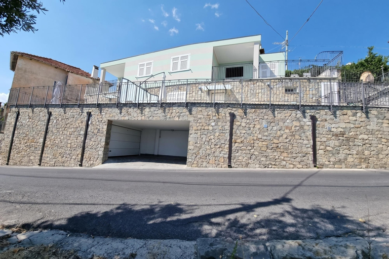 Others 5, Serena 2, Savona