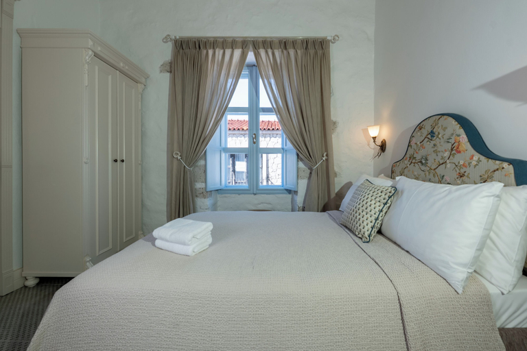 Bedroom 3, Tas Otel, Çeşme