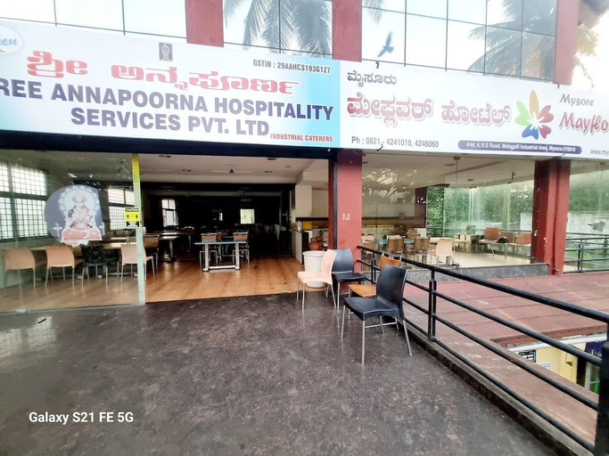Food & Drinks, Hotel Mysore Mayflower, Mysore