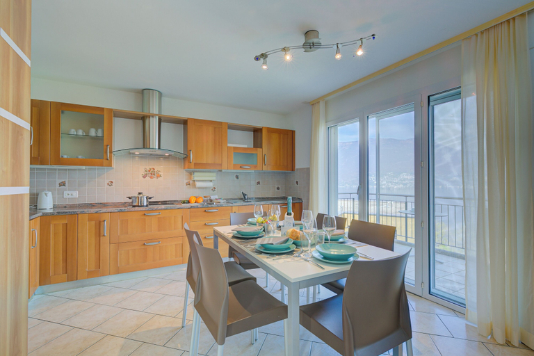 Dining 2, Casa Zaira 2 3BR in Caviano Gambarogno, Locarno
