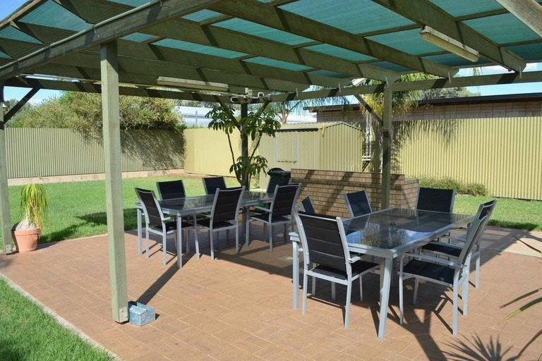 Food & Drinks, Sturt Motel, Broken Hill