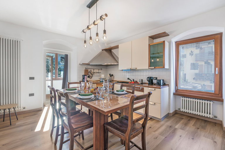 Dining 4, Residenza I 3 Mori A - Balcony & Mountain Views, Trento