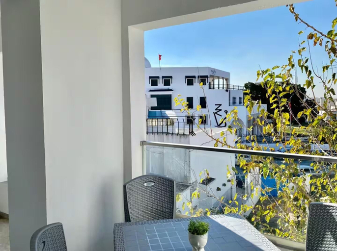 Property grounds, Sandra 5, La Marsa