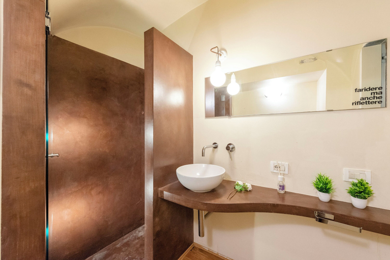 Bathroom 4, Genova Studio in San Lorenzo, Genova