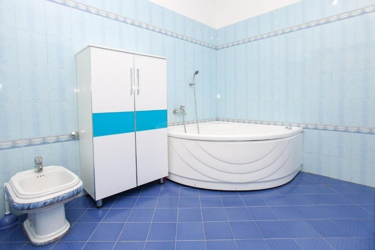 Bathroom 3, Villa Meminaj, Vlorës