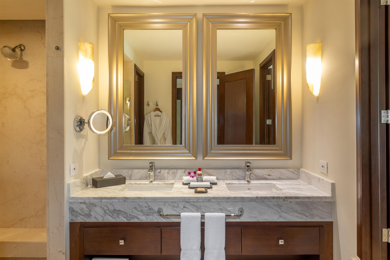 Bathroom, The Grand at Moon Palace - All inclusive, Benito Juárez
