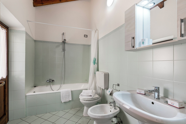 Bathroom 5, Nel Cuore Di Baveno 50m from Lake, Verbano-Cusio-Ossola