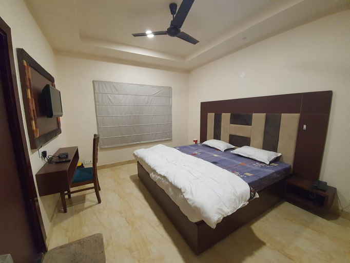 Room 4, Deep Hotel and Restaurant Panipat, Panipat
