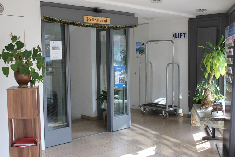 Public Area 2, Strandhotel Seeblick, Niedersimmental