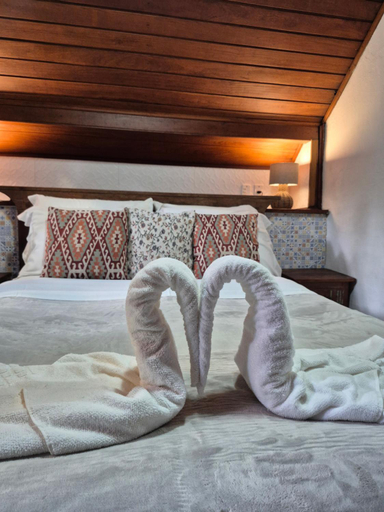Bedroom 2, Aratinga Inn, Angra dos Reis