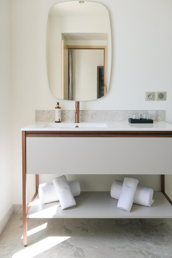 Bathroom 4, SantaTeresa Hotel, Corse-du-Sud