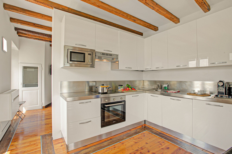 Private kitchen 5, Mirador Del Lago With Lake View Balcony, Lugano