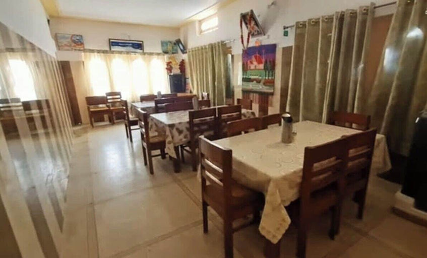 Dining, Kedarnath Trust Guest House, Rudraprayag