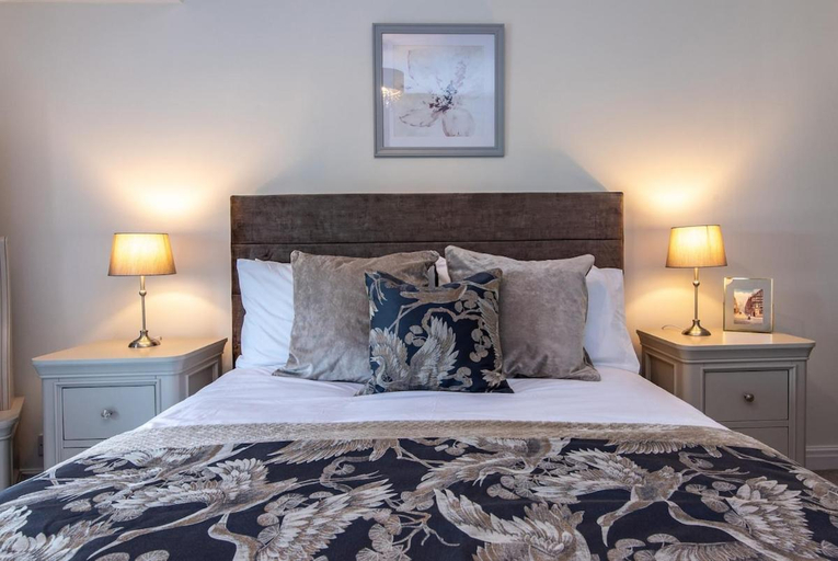 Bedroom 2, Chester Racecourse Views, Townhouse with Parking, Cheshire West and Chester