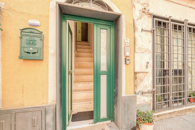 Exterior detail 2, Sea Stone - 100m From The Sea, Savona