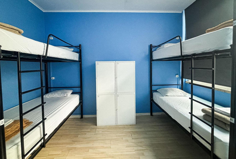 Bedroom 3, Urban Garden Hostel, Lisbon